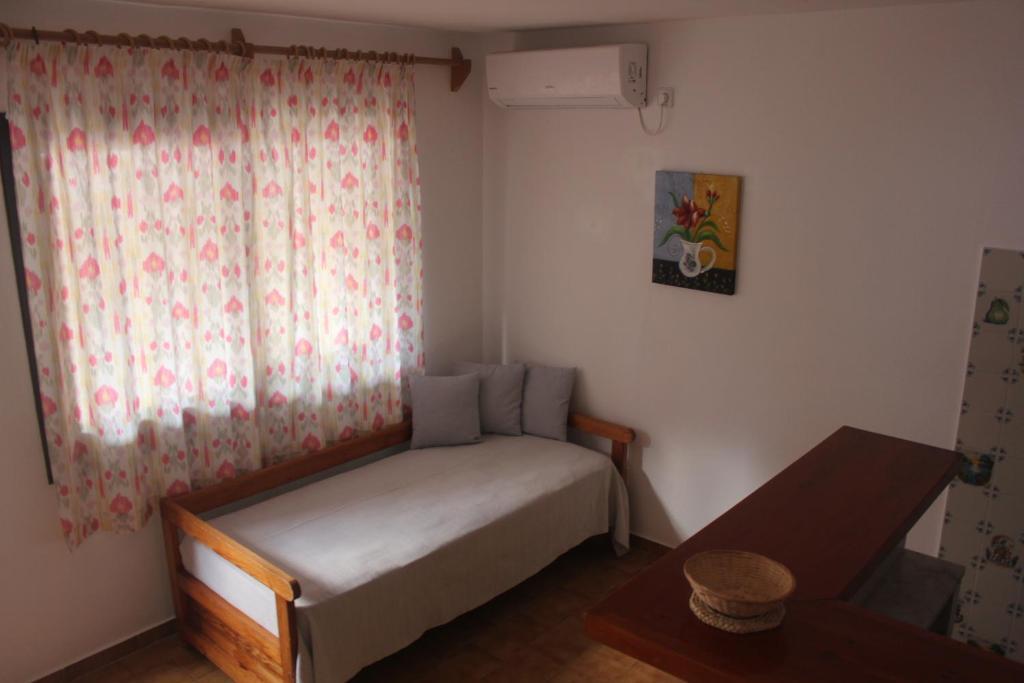 Apartamentos Pinomar Es Caló de Sant Agustí Esterno foto