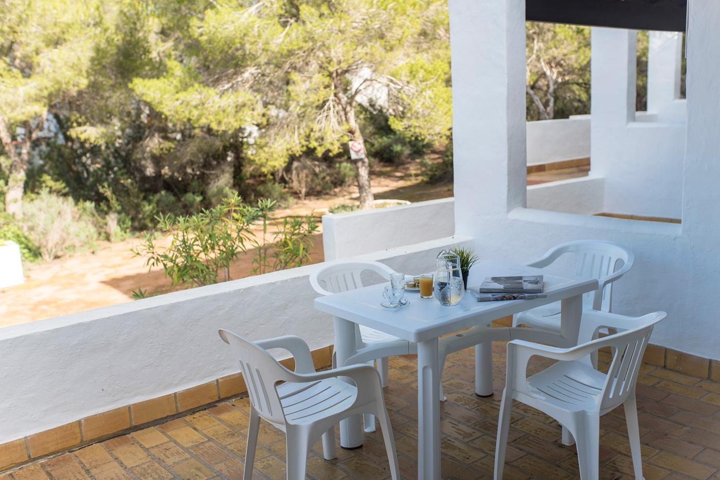 Apartamentos Pinomar Es Caló de Sant Agustí Esterno foto