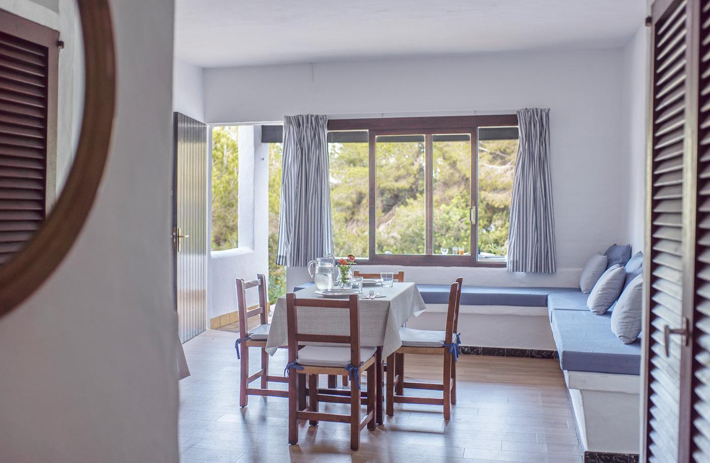 Apartamentos Pinomar Es Caló de Sant Agustí Esterno foto