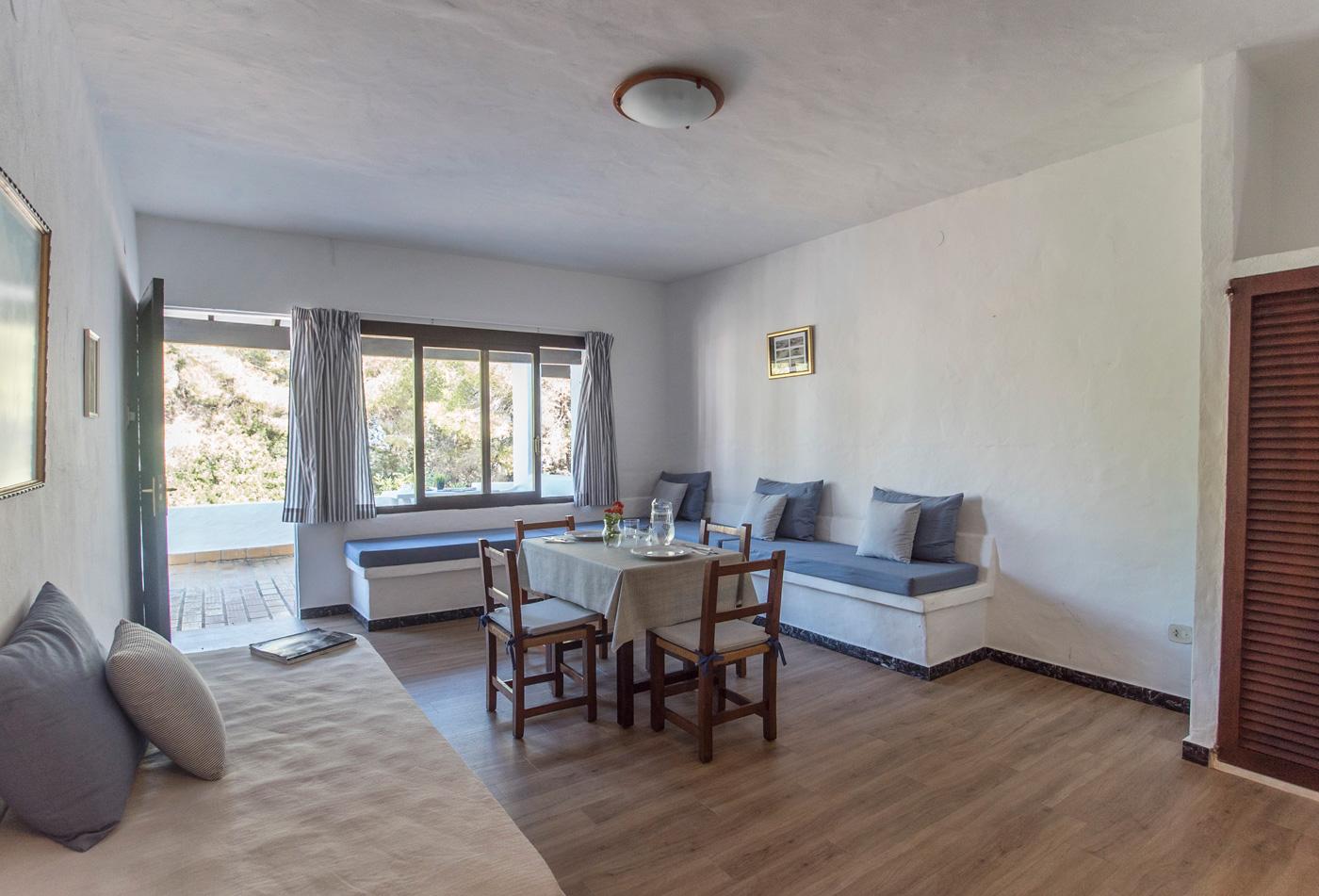 Apartamentos Pinomar Es Caló de Sant Agustí Esterno foto