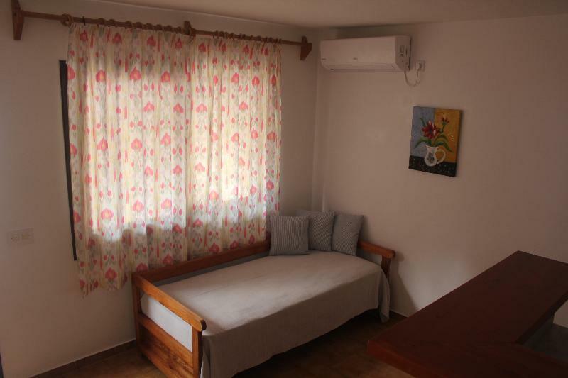 Apartamentos Pinomar Es Caló de Sant Agustí Esterno foto